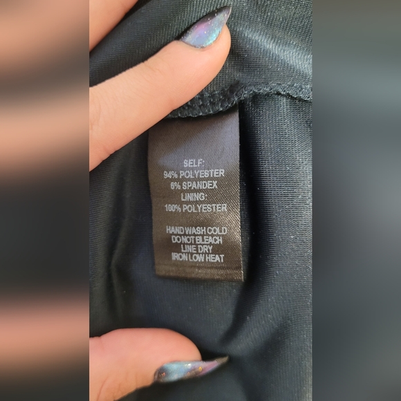 Lulu's Dark Green Velvet Wrap Spaghetti Strap Midi Dress Women's Medium - Picture 6 of 6